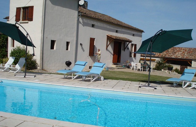 Superb villa in beautiful location with heated private pool