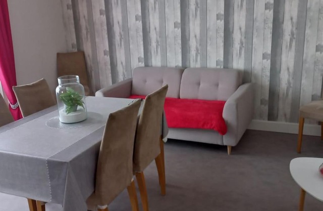 Superbe appartement devant les berges de liane.