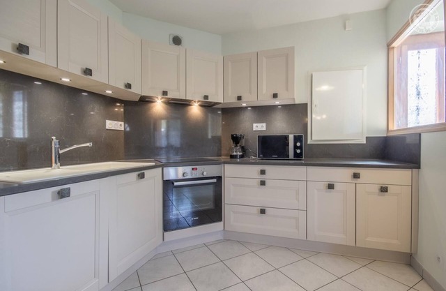 Superbe Gite Dans une Maison de Village, à 300 m des Pistes D'albiez-montrond, Station Familiale à p