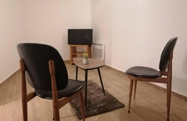 Superbe logement(B) avec Parking Gratuit sur place