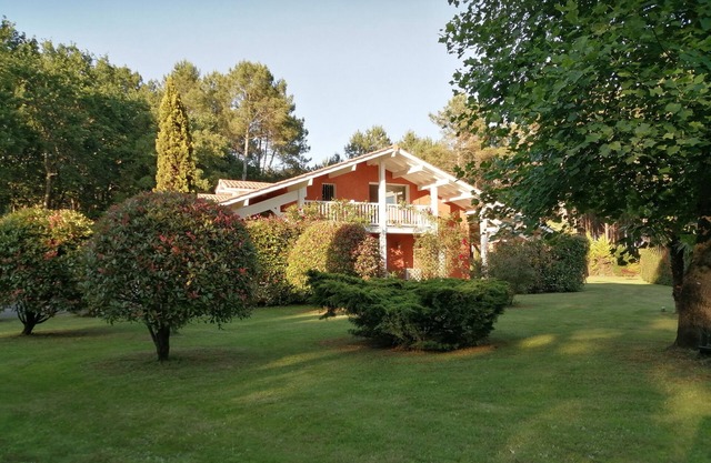 Superbe Villa 4 Spacieuse Calme Piscine 10 mns des Plages 6 Chbres 5 sdb 6 wc