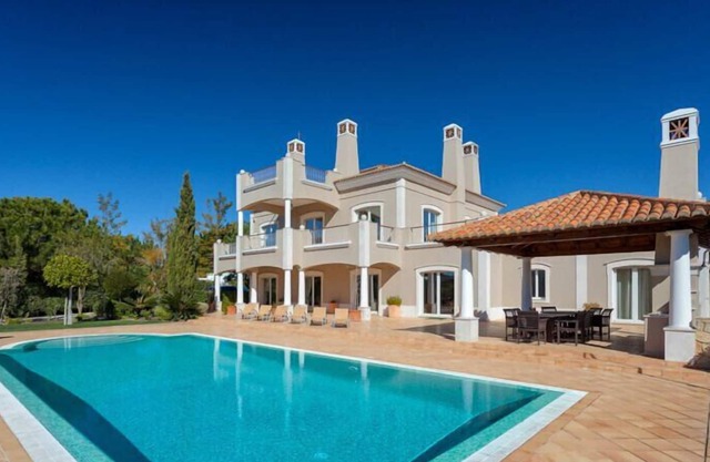 Superbly located 5 bedroom villa Quinta do Lago A314 - Almancil, Algarve
