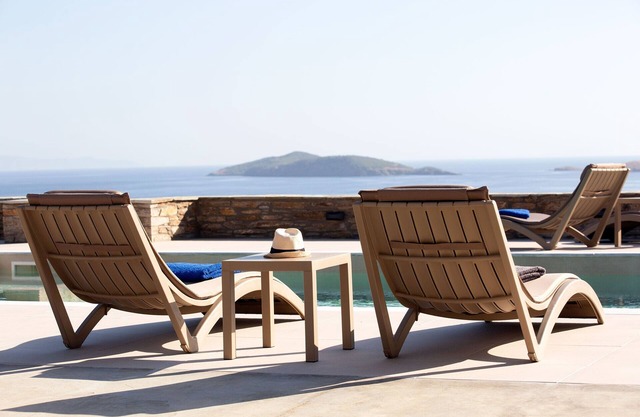 Superior suite 300m from Kipri Beach in Andros island!