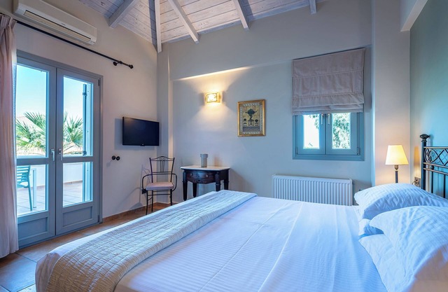 Superior Suites Afrodite & Artemis & Nafsika (50m²) 2-4 persons
