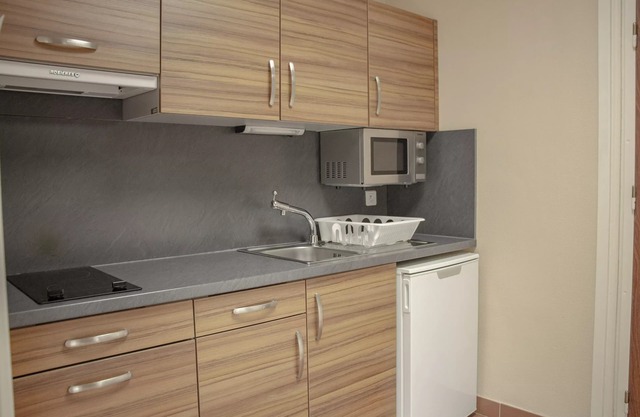 Superior twin studio