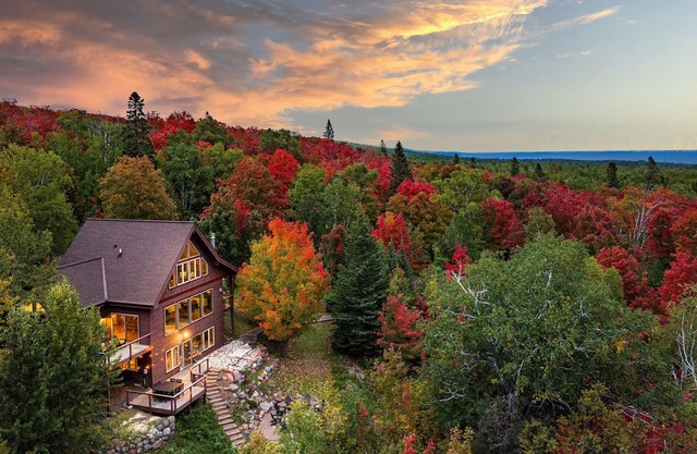 SuperiorViews+Sauna+8 Beds+GameRM