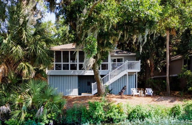 Sweet Tea by AvantStay | Waterside Sanctuary w/ Screened Porch & Deck Views