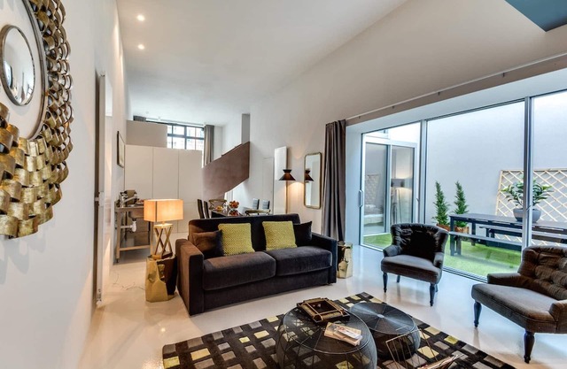 Sweett | Brune III - Three Bedroom Apartment, Sleeps 8