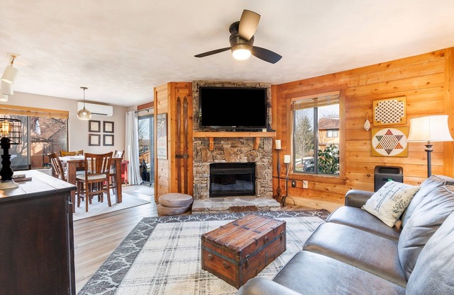 Swiss Mountain 1 Bedroom - Premier Unit with Patio by RedAwning