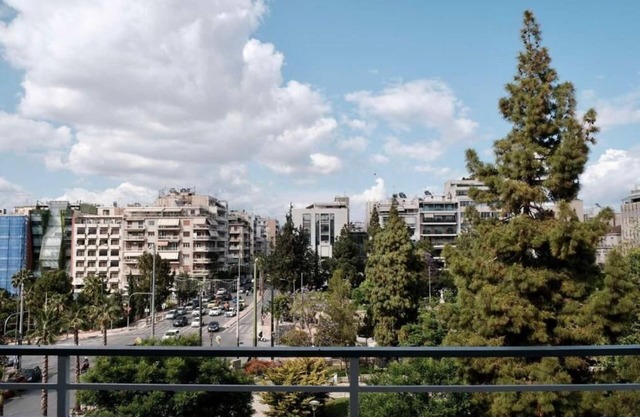 SynPiraeus Apartments & Studios