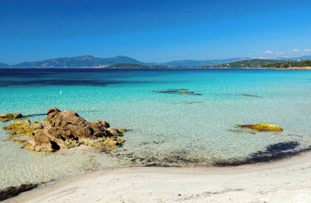 T1 between Ajaccio and Porticcio