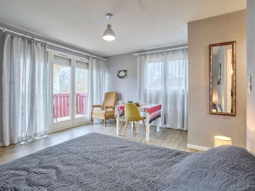 T1 bis lumineux 26,5 m², balcon sud, parking, fibre - FR-1-841-69