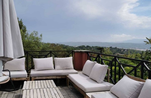 T2 Aix : Terrasse, vue Magnifique, Calme, Parking Securisé