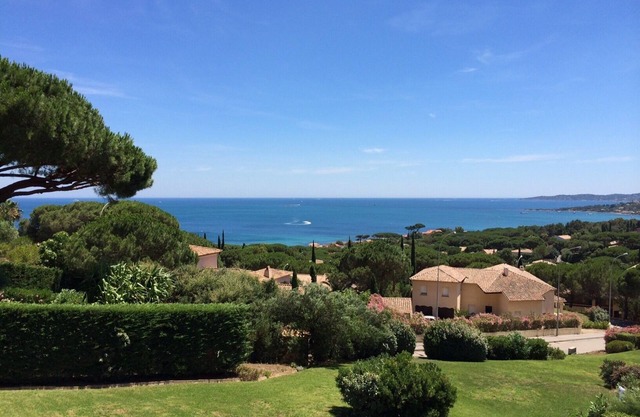 T2 apartment in Residence 300m from the beach nice sea view