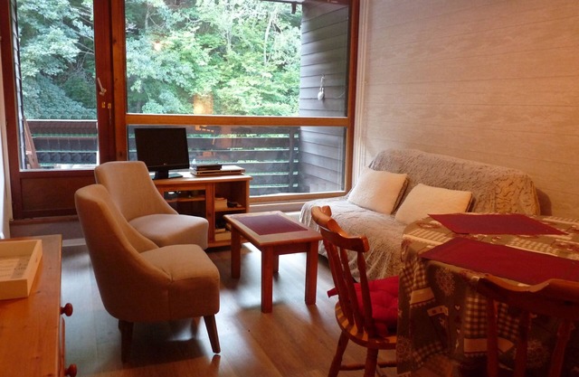 T2 apartment Les Pradets with closed garage