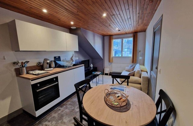 T2 attic in the city center, Le Monne