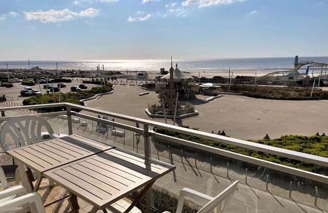 T2 cabine traversant vue front de mer Le Touquet Paris-Plage
