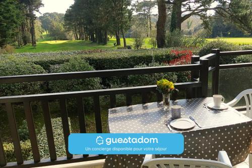 T2 cosy - vue sur le golf - proche plage