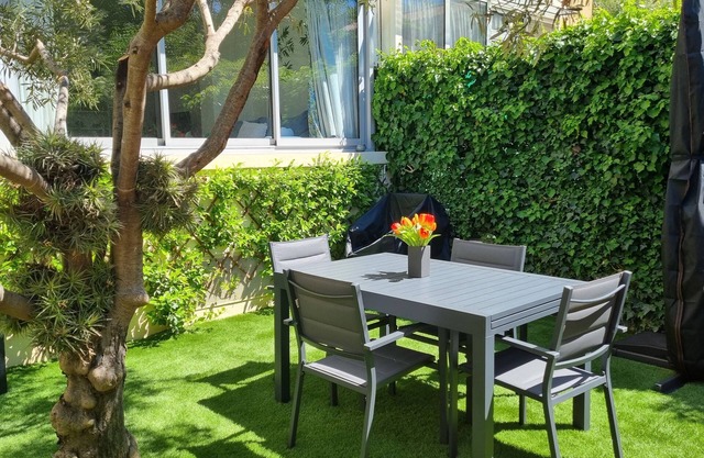 T2 rez de Jardin à 5mn à Pied des Plages du Prado, L'escale Borely