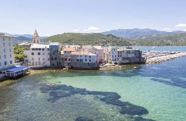 T3 apartment in the heart of Saint Florent