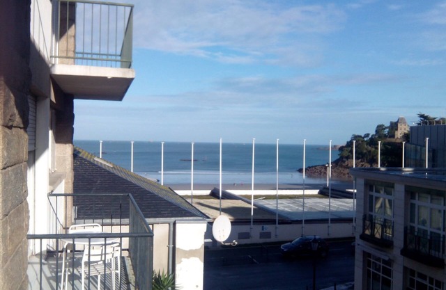 T3 center of Dinard sea view