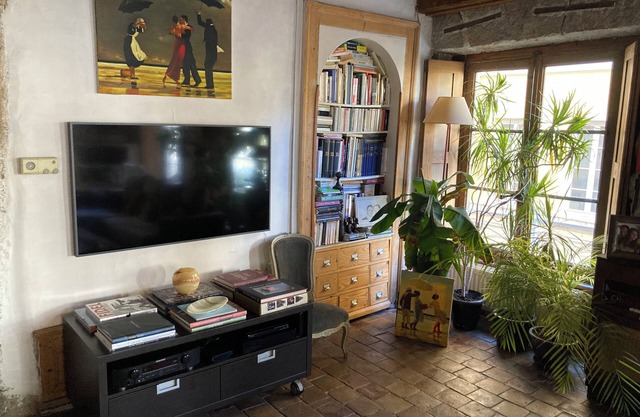 T3 Corner channels of 100 m2 Lyon 1er