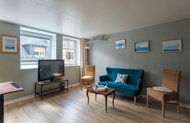 T3 duplex apartment in historic center of Auray (downtown)