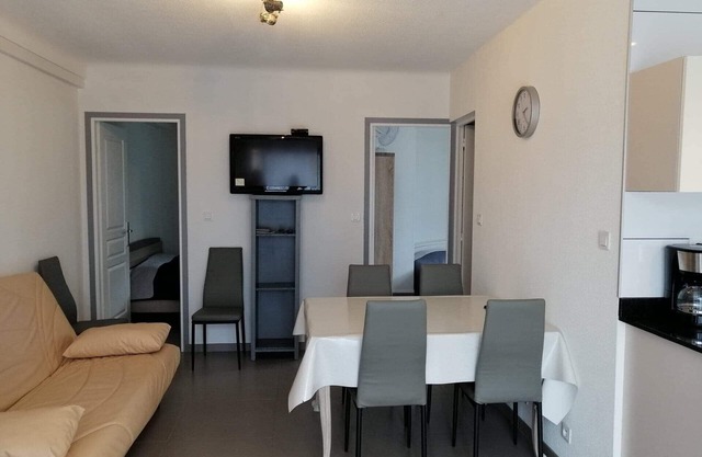 T3 in Saint Cyprien, 400m from the beach