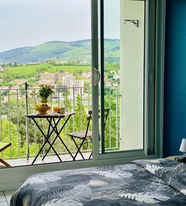 T3 lumineux, parking privé, calme, jolie vue