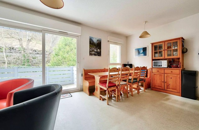 T3 with wifi in the center of Barèges with mountain views