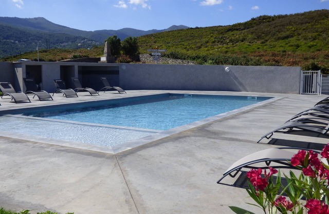 T4 apartment with pool in luxury residence/6 persons