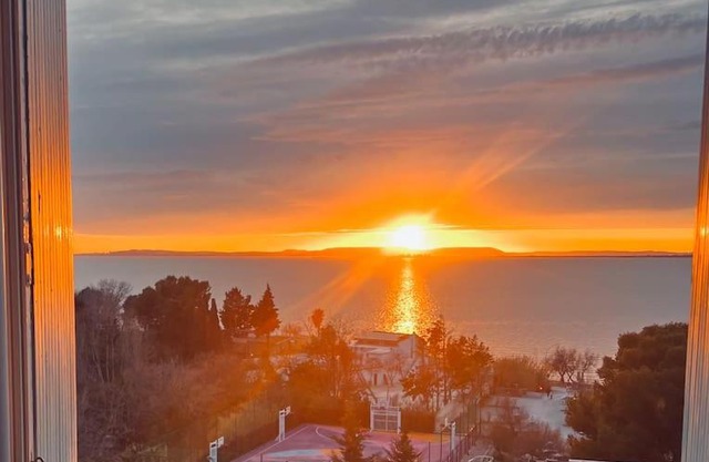 T4 jolie vue avec jaccuzzi