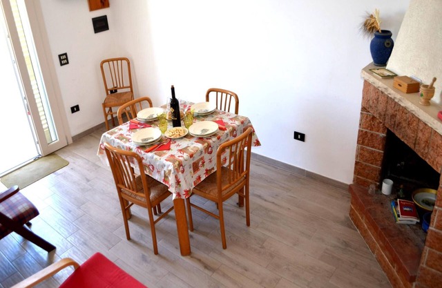 Taki holiday home on the first floor with two bathrooms in San Foca