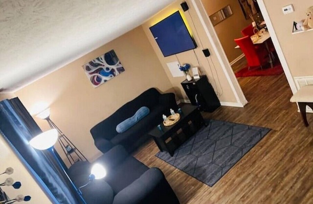 Tallahassee Home 3/2 w/Deckn