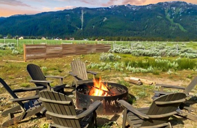 Tamarack Basecamp .
