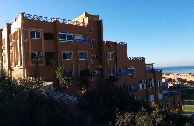 Tamraght apartment pool & parking