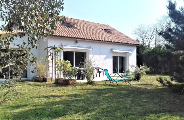 Tara, 3-star seaside gîte 500 m from beaches and hiking trails