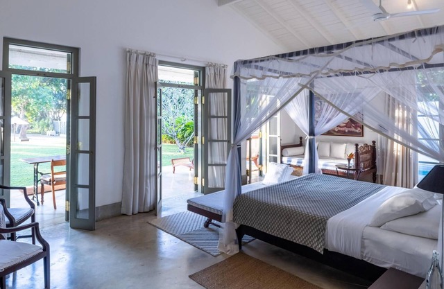 Taru Villas Mawella
