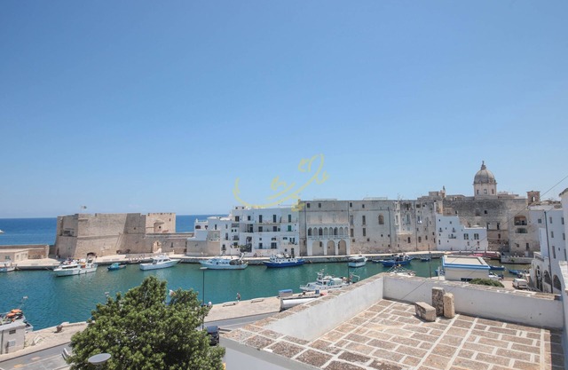 TD Palazzo Maris Il Gozzo Townhouse With Sea View