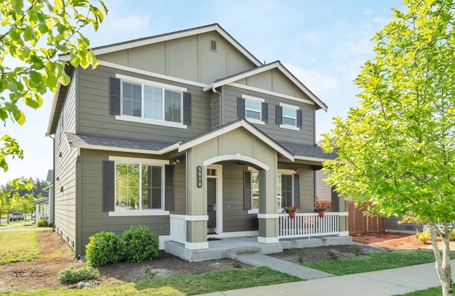 Terra House Tacoma - EV Power Station, Crib, Stroller, High Chair