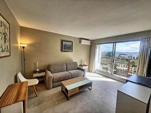 Terrace one bedroom lacoste