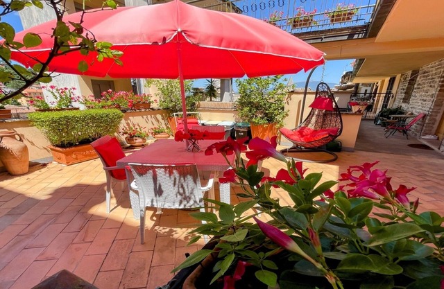 TERRAZZA BELLA/SPOLETO HISTORIC CENTRE/SLPS 5/ROME 1 Hr