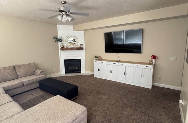 Terrific 4-bedroom house with AC in Cedar City