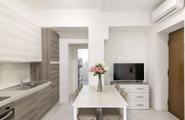 Testacio Piramide 2 by Interhome