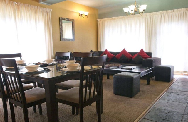 The 3 Star River Lodge