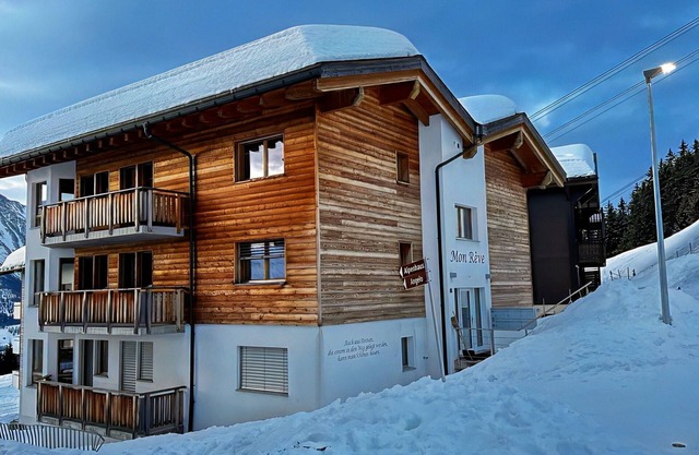 The accommodation is a vacation stay in the Aletsch Arena near the Aletsch Glaci