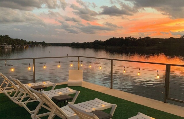 The Anchor House LBJ Lakefront w/Dock & Boat Ramp