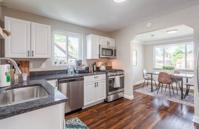 The Artist's Alcove: Colorful 2Bed in Oakley 15 min to Downtown