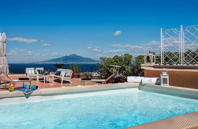 The Attic Sorrento - Rooftop Pool and Water Views