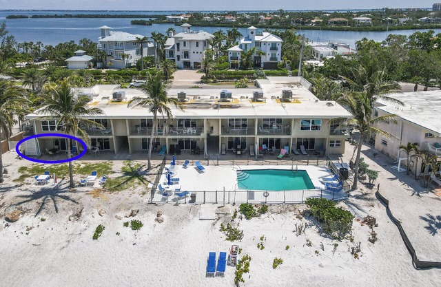 THE BEACH CONDO #107 BEACHFRONT FULL VIEW